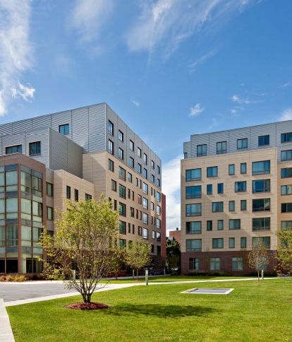 Kendall Square Luxury Apartments