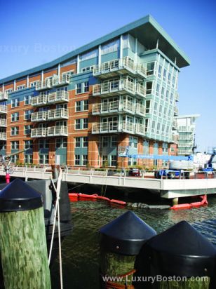 Battery Wharf Boston - Luxury Waterfront Condos